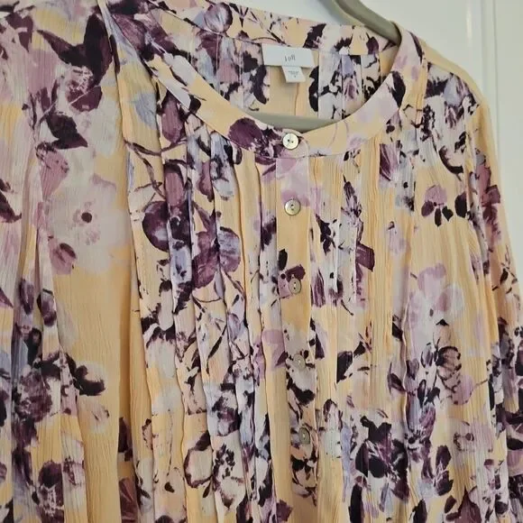 J. Jill Pintucked Bell Sleeve‎ Floral Purple Peach 3/4 Sleeve Tunic Top size Sm. - Picture 3 of 10